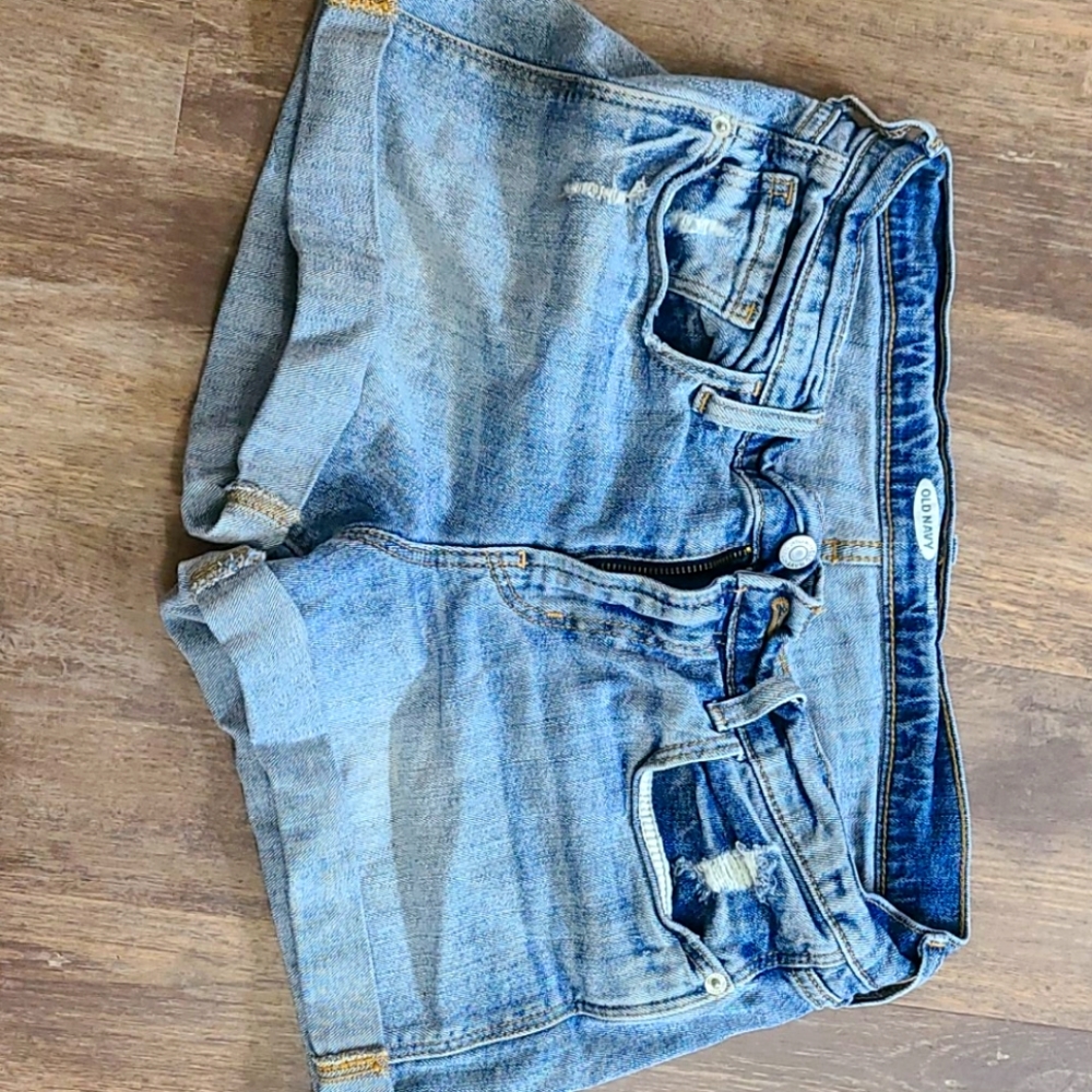 Old navy- boyfriend shorts